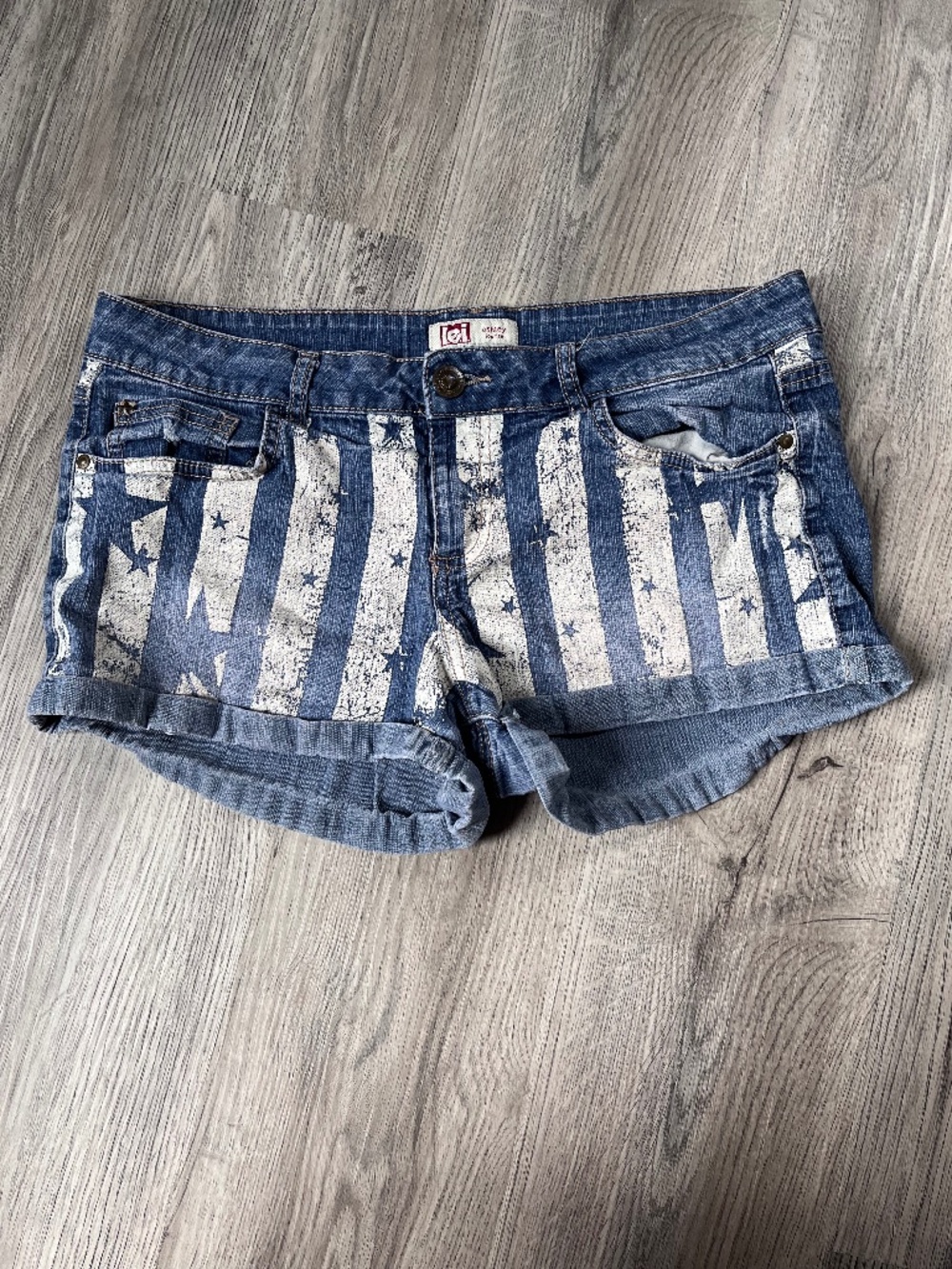 LEI Starred Jean Shorts Ashley Low Rise Patriotic POCKETS Distressed juniors 15